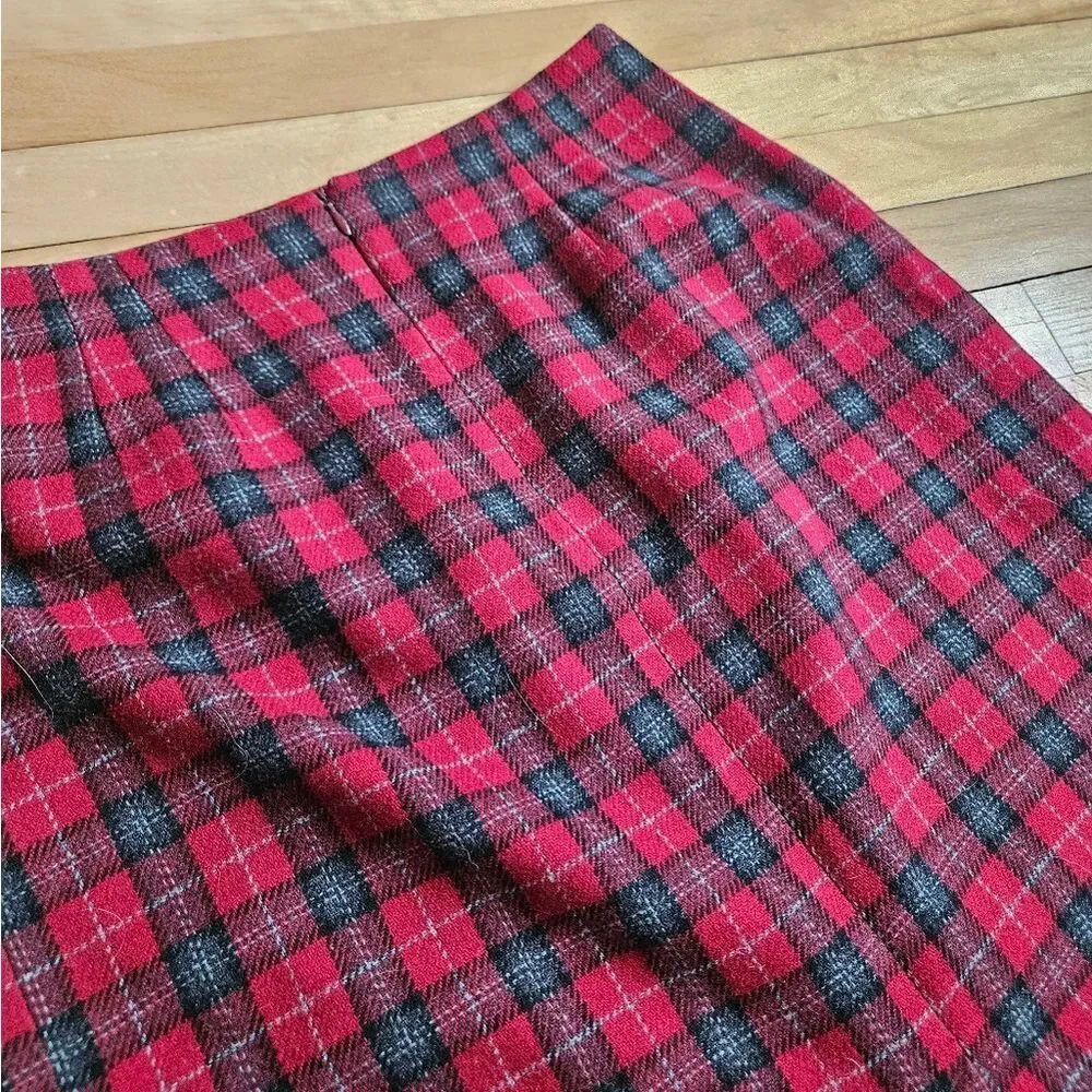 Vintage Savannah Red and Black Plaid Pencil Skirt